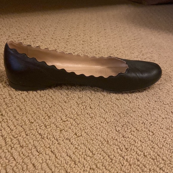 Chloe Scalloped Leather Ballet Flats size 37 1/2 - Picture 2 of 4
